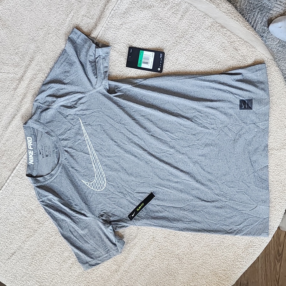 Nike Pro Boys Dri Fit Athletic Shirt Grey XL Slim Fit